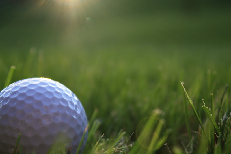 Golf y cerros